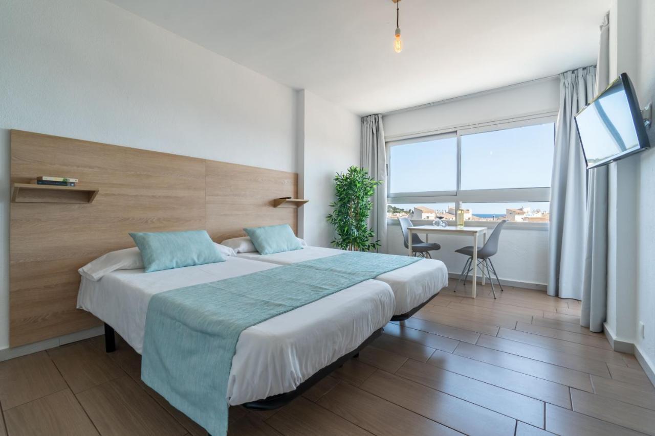 Apartaments La Perla Negra Cala Ratjada  Exterior foto