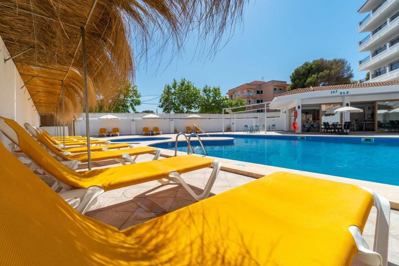 Apartaments La Perla Negra Cala Ratjada  Exterior foto